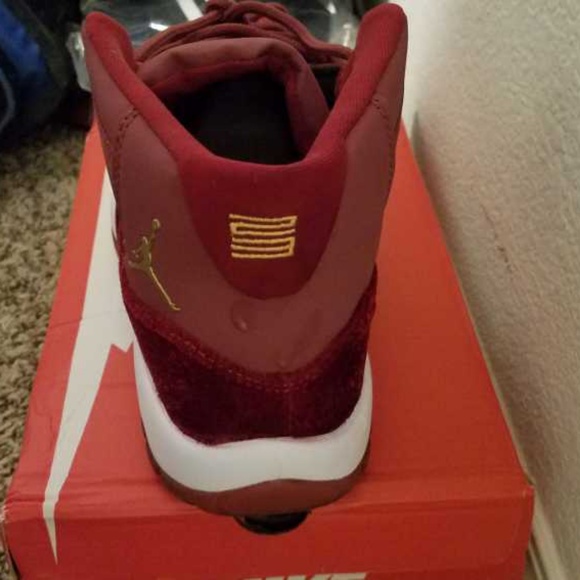 crushed velvet jordans